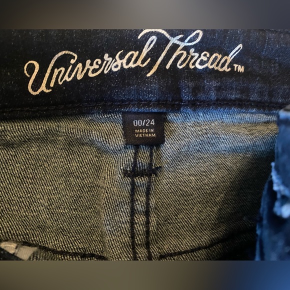 Universal thread, mid rise Shorty. 00/24. Excellent condition. - Picture 3 of 4